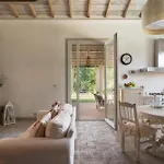 Villa Tramonto Querce (Lucca)